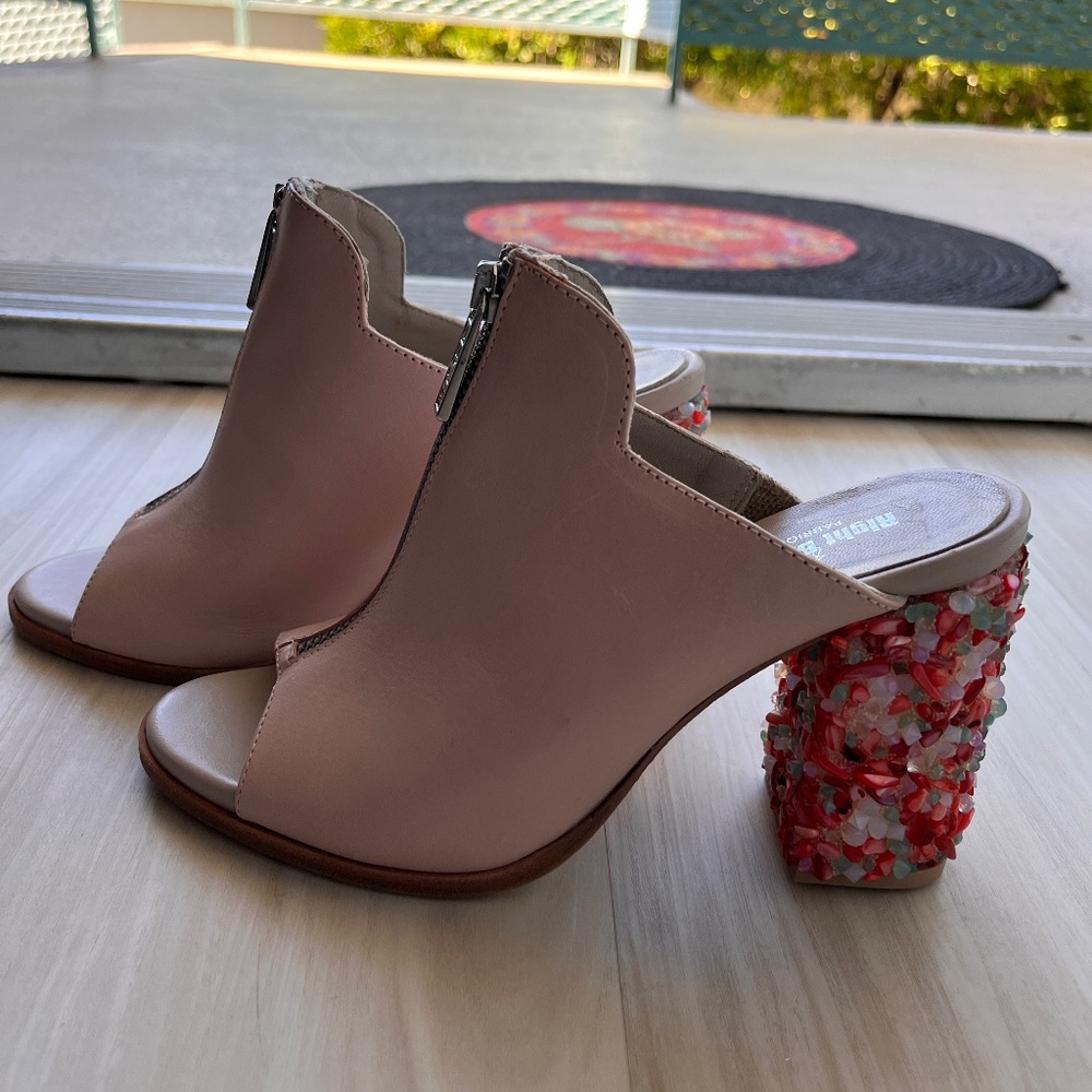 Open toe bootie